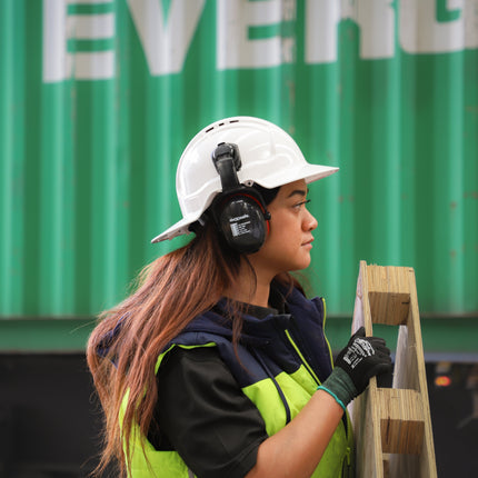 SKU: HRE646 - Maxisafe Helmet Earmuff 27dB - Class 5